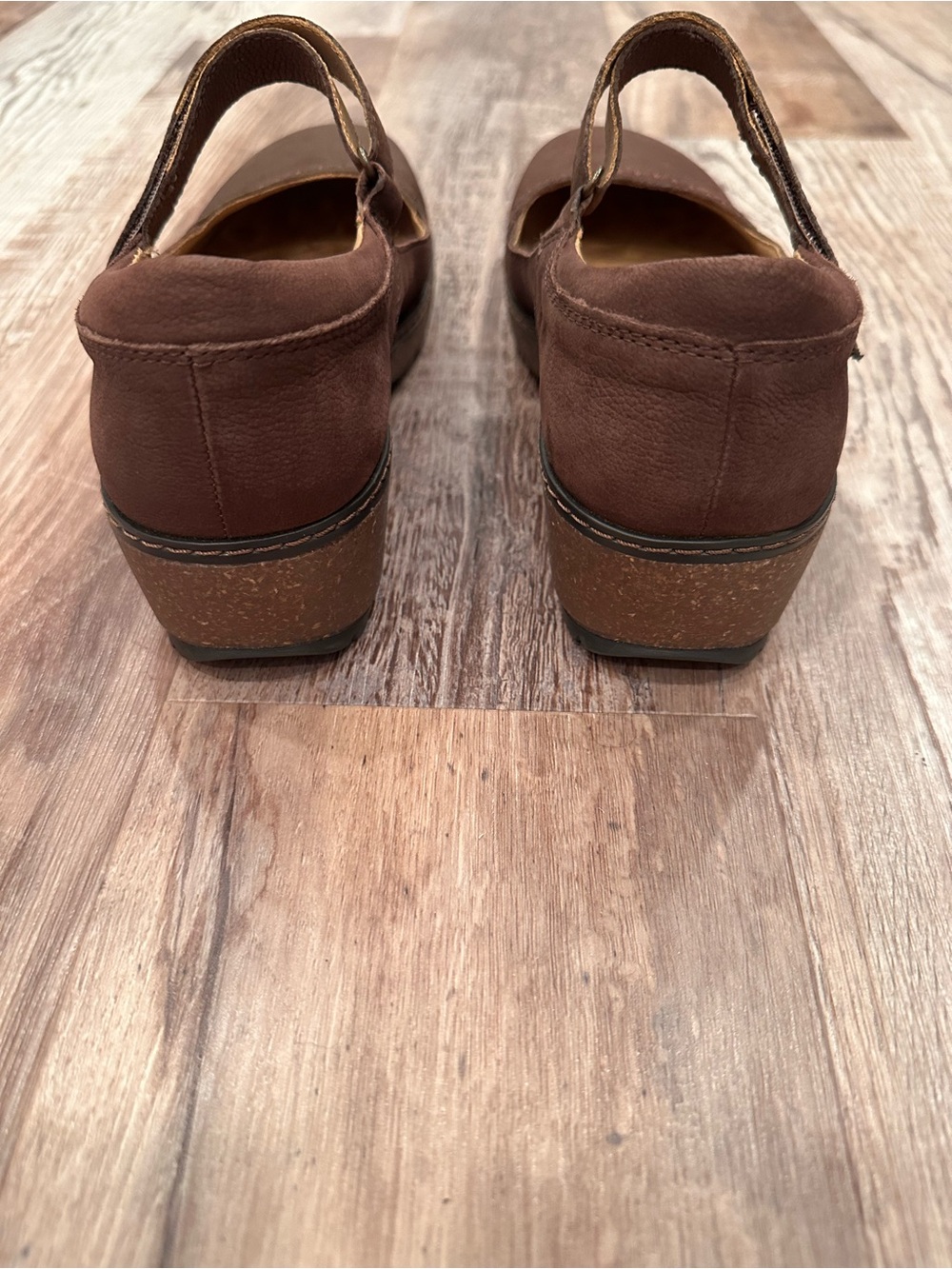 Earth Kalece Brown Mary Jane Adjustable Strap Shoes Like New Sz 7 comfort - Picture 5 of 9